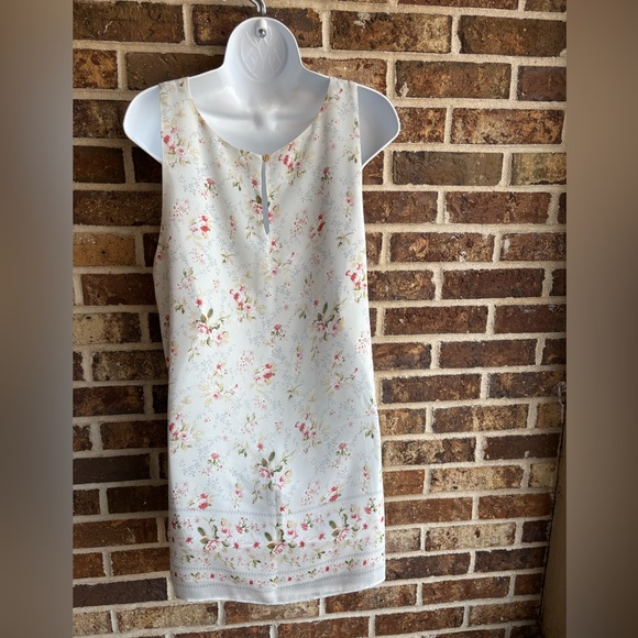 Max Studio Floral Tank Top - Pale Blue and Pink - Picture 2 of 3